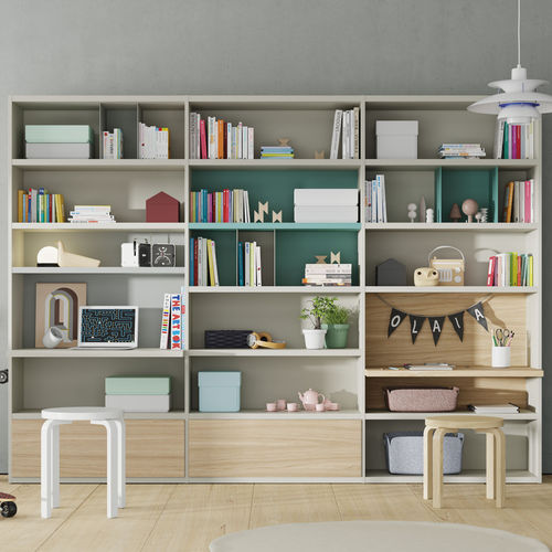 Высокий книжный шкаф - EST113 - VIVE - MUEBLES VERGE S.L. - современный / из лакированной древесины / из дуба