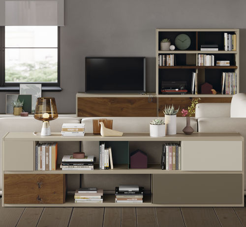 Модульный книжный шкаф - EST117 - VIVE - MUEBLES VERGE S.L. - низкий / современный / из лакированной древесины