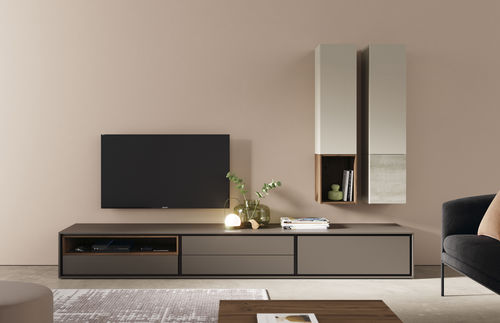 Современный настенный комплект для ТВ - BOOK 27 - VIVE - MUEBLES VERGE S.L. - из лакированной древесины / из орехового дерева / из керамики