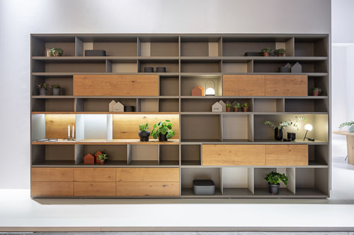 Модульный книжный шкаф - LINE SYSTEM - VIVE - MUEBLES VERGE S.L. - высокий / ширма / современный