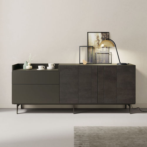 Современный буфет - ON APARADOR 6 - VIVE - MUEBLES VERGE S.L. - из матовой лакированной древесины / из керамики / с полкой
