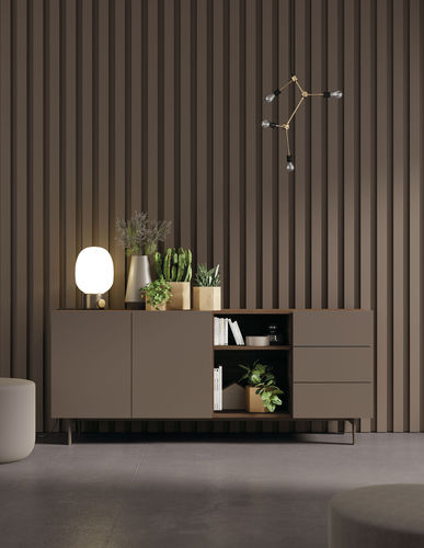 Современный буфет - COMPACT APARADOR 8 - VIVE - MUEBLES VERGE S.L. - из орехового дерева / из фанерованной древесины / из матовой лакированной древесины