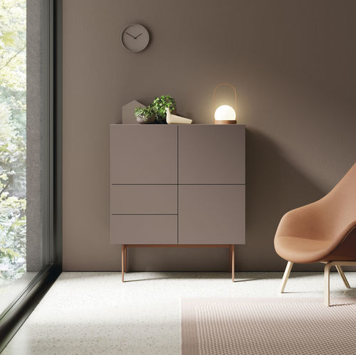 Современный буфет - COMPACT APARADOR 14 - VIVE - MUEBLES VERGE S.L. - из матовой лакированной древесины / с выдвижными ящиками / с распашными дверями