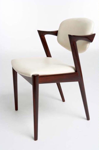 Cтул для столовых скандинавский дизайн - 1957-90 CARVER - paere dansk - для интерьера / из кожи / с основанием из розового дерева