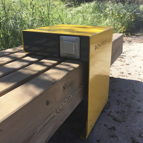 Станция подзарядки USB - UNIT - FREPAT URBAN EQUIPMENT - городской / со встроенной скамьей