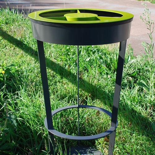 Общественный держатель для мусорного пакета - VIGI - FREPAT URBAN EQUIPMENT - напольный / из гальванизированной стали / современный