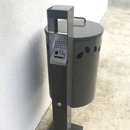 Пепельница на ножках - ICAN - FREPAT URBAN EQUIPMENT - из гальванизированной стали / из кортеновской стали / для наружного применения