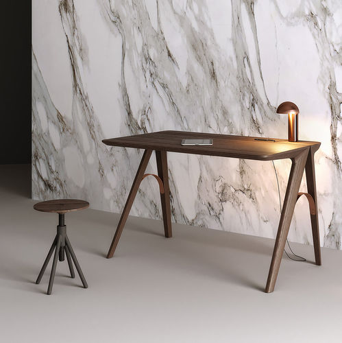 Современный рабочий стол - BRIDGE - Wewood - Portuguese Joinery - из дуба / из орехового дерева / из стали