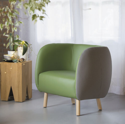 Современное кресло - MOUSSE P - CHAIRS & MORE - из кожи / из ткани / контрактное