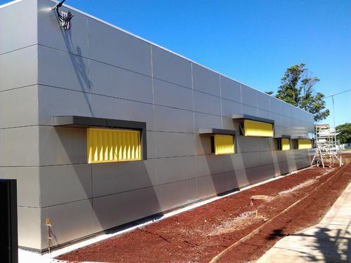 Панельная облицовка фасада - CONCEALED FIXING - Vitragroup - из волокнистого цемента / глянцевая