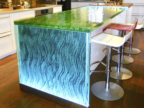 Современная кухня - BROSSA - ThinkGlass - из стекла / островного типа / L-образная