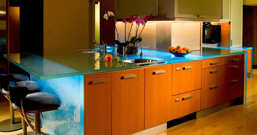 Рабочая поверхность из стекла - MAGNIFICENT GLASS ISLAND - ThinkGlass - для кухни / глянцевая