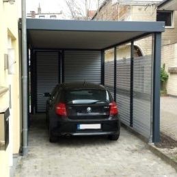 Навес для автомобиля по индивидуальному заказу - Carport-Schmiede GmbH & Co. KG - из дерева / из стального листа / из гальванизированной стали