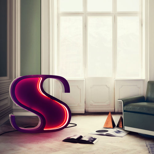 Напольная лампа - LETTER S - DelightFULL - из алюминия / из полированной нержавеющей стали / уникальный дизайн