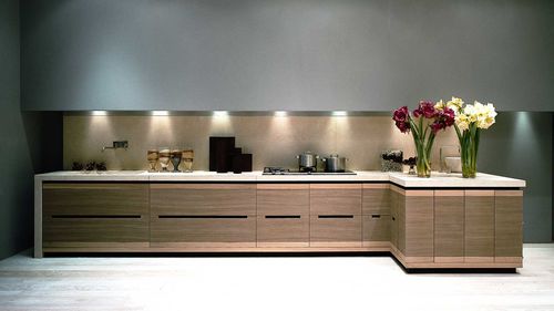 Современная кухня - Alison - Aurora cucine - из орехового дерева / островного типа / L-образная