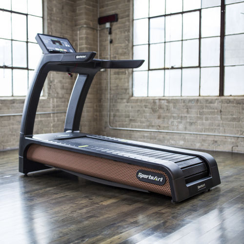 Программируемая беговая дорожка - N685 - SportsArt Fitness