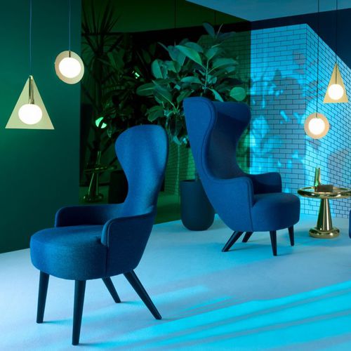 Современный cтул для столовых - WINGBACK SERIES - Tom Dixon - для интерьера / из ткани / из стали