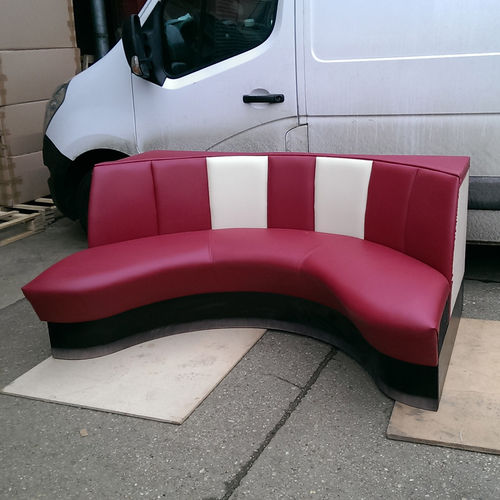 Современная банкетка - BOOTHS - KODRETA furniture, s.r.o. - из ткани / из кожи / с основанием из металла
