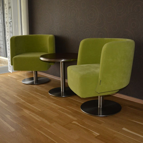 Современное кресло - ROXET  - KODRETA furniture, s.r.o. - из ткани / из кожи / из листового металла