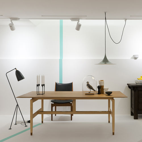 Рабочий стол скандинавский дизайн - KAUFMANN - House of Finn Juhl – Onecollection - из дуба / из орехового дерева / 4 ножки
