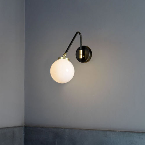 Современный настенный светильник - ARRAY SINGLE - cto lighting - для интерьера / из латуни / из опалового стекла