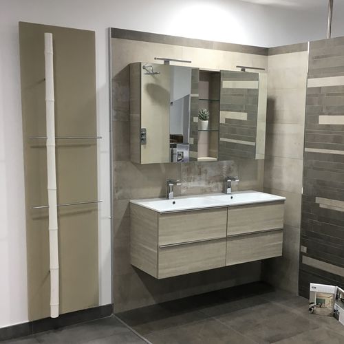 Полотенцесушитель на горячей воде - BAMBOU  - CINIER - электрический / 751 w...1000 w / современный