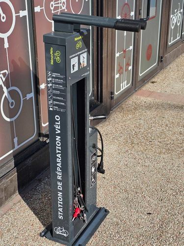 Станция для ремонта велосипедов из гальванизированной стали - RÉNOV'ÉLO - CITYNOX - из нержавеющей стали / с насосом для накачивания шин / для общественных мест