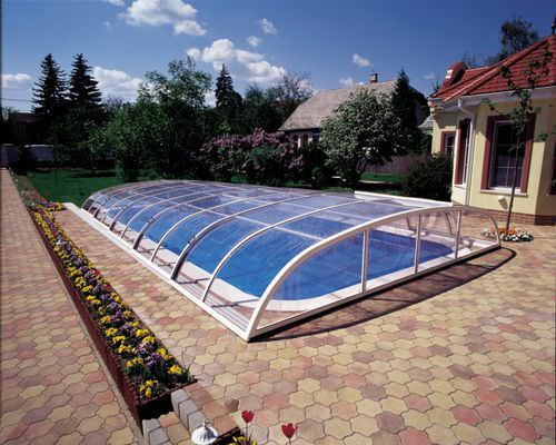 Низкий навес для бассейна - STAR – STAR PLUS - Aquacomet Kft. - раздвижной / из поликарбоната / механизированный