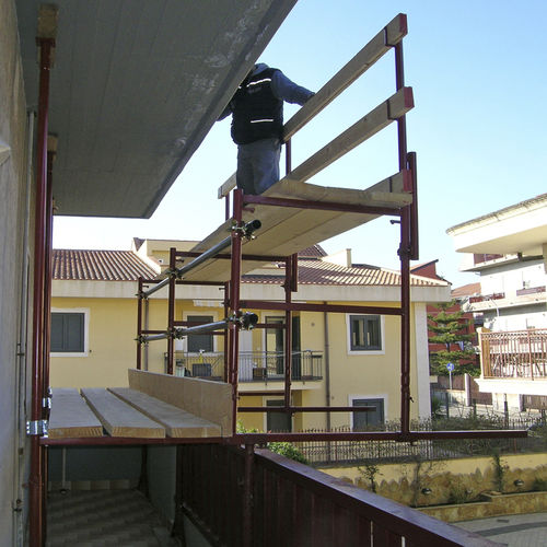 Строительные леса из металла - CANTILEVER  - MARIO ORLANDO E FIGLI - из дерева