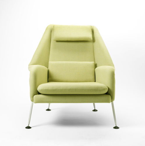 Современное кресло - THE HERON - Race Furniture - из ткани / с опорой для ступней / с подголовником
