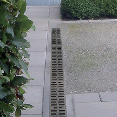 Лоток канализации с решеткой - CivicDrain - ACO Building Drainage - из резинобетона / из композита / из гальванизированной стали
