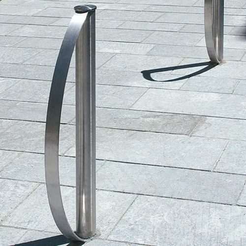 Напольная парковка для велосипедов - VISION  - univers & cité | mobilier urbain - защищенная / для общественных мест / из нержавеющей стали
