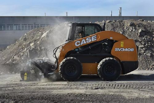 Компактный погрузчик - SV340B - Case Construction