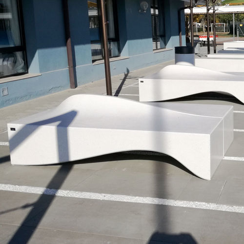Общественная скамейка уникальный дизайн - WAVE - VASART URBAN DESIGN - из бетона / без спинки / без подлокотников