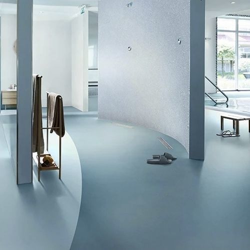 Виниловое напольное покрытие - SAFESTEP AQUA  - Forbo Flooring Systems - для интерьера / для влажного помещения / для сектора услуг