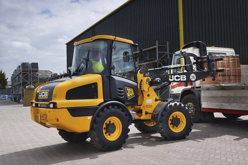 Стандартный экскаватор-погрузчик - 427 - JCB Deutschland GmbH