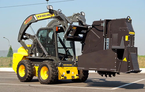 Компактный погрузчик с 4 ведущими колесами - L223 - New Holland Construction