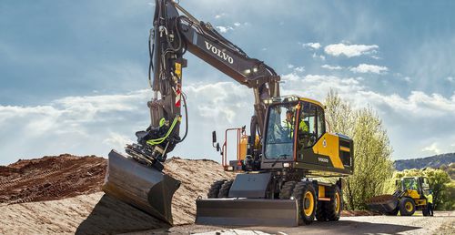 Промежуточный экскаватор - EW220E - Volvo Construction Equipment Germany GmbH - колесный / с малым расходом топлива / поворотный