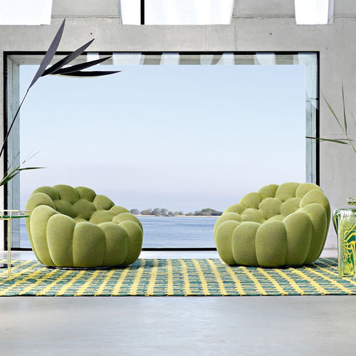 Современное кресло - BUBBLE - ROCHE BOBOIS - из ткани / из пихты / серое