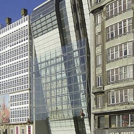 Солнцезащитное устройство из нержавеющей стали - FUNDACION CAIXA GALICIA, LA CORUNA - SPAIN - Design Factory cmb - для фасада / вертикальное