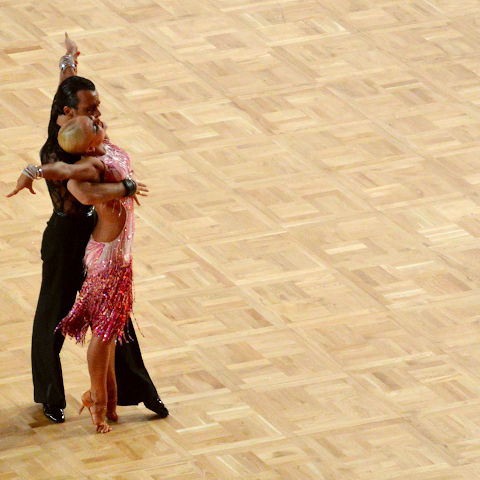 Спортивное покрытие для интерьера - MOSAIC DANCE - Coswick Hardwood - из дерева / для танцевального зала / переносное
