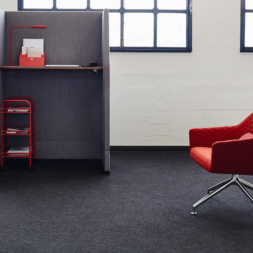 Тафтинговое ковровое покрытие - ESSENCE BROADLOOM  - DESSO OFFICE - синтетическое / из бархата / для сектора услуг