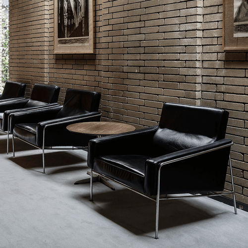 Современное кресло - 3300™ - Fritz Hansen - из ткани / коричневое / черное