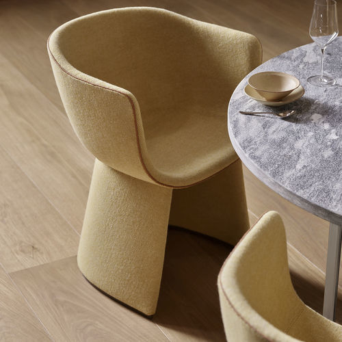 Современный cтул для столовых - MONOLIT - Fritz Hansen - для интерьера / из кожи / обитый