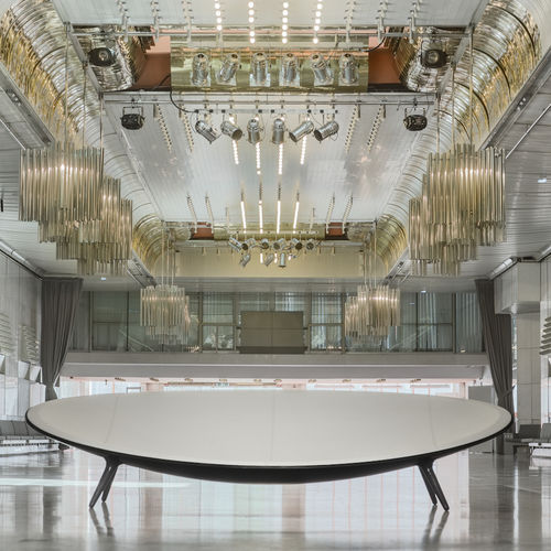 Банкетка уникальный дизайн - ISLE LOUNGE - Tokio furniture & lighting - из ткани / из пластика / из углеродного волокна