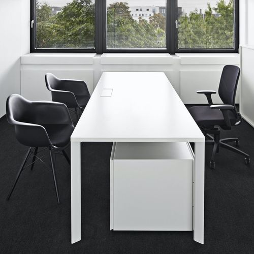 Современный стол для конференций - FLIPPER BENCH - UNIFOR - дерево / из ламината / из меламина
