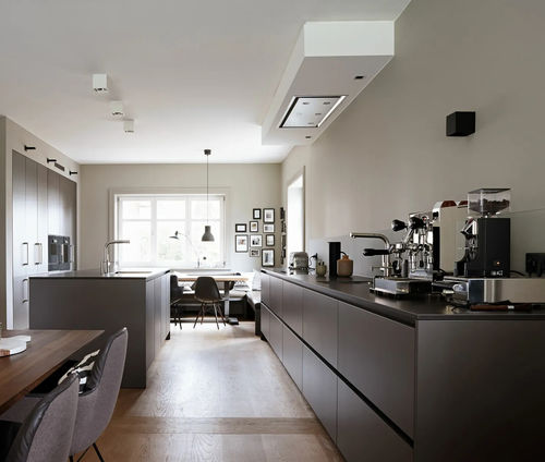 Современная кухня - Town Villa Hamburg - eggersmann küchen GmbH & Co. KG - из камня / из ламината / островного типа