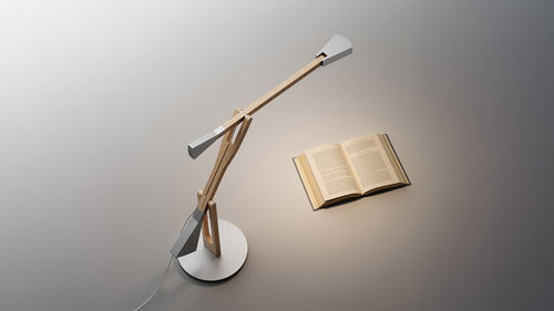 Настольная лампа - INTERNODE - Artemide - из алюминия / из бамбука / классическая