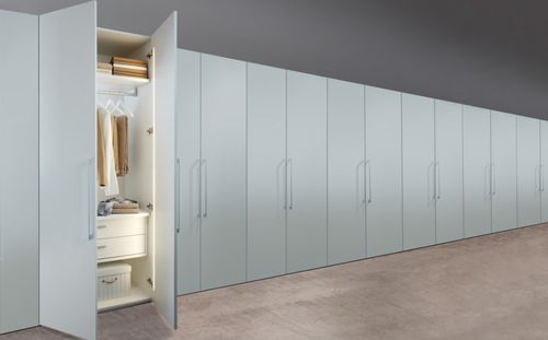 Современный шкаф для одежды - LUX-GOOD® - Rüttimann AG - из дерева / с распашными дверями / со встроенным освещением