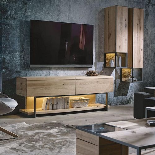 Современный настенный комплект для ТВ - V-Cube - Voglauer Möbelwerk Gschwandtner & Zwilling GmbH & Co. KG - из дуба / из стекла / из металла